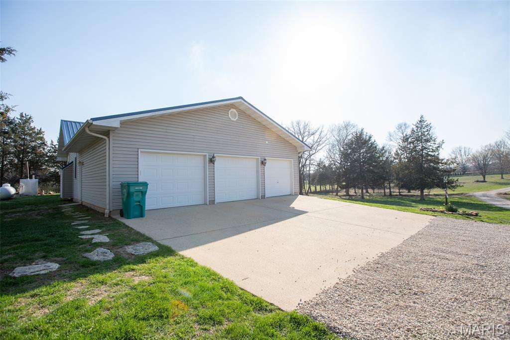 105 Rohrer Road Bourbon, MO 65441 - Photo 28 of 79