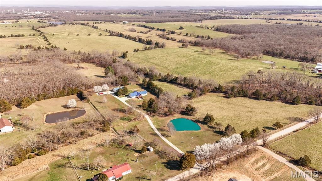 105 Rohrer Road Bourbon, MO 65441 - Photo 5 of 79