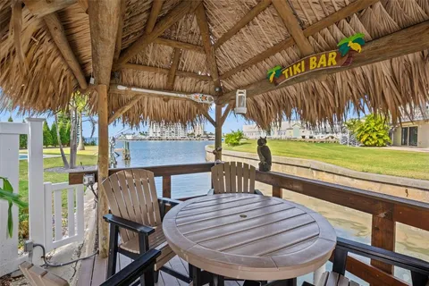 $1,275,000 | 536 Baywood Drive North, Dunedin, FL 34698