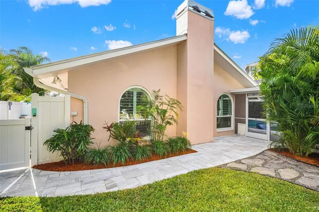 $1,275,000 | 536 Baywood Drive North, Dunedin, FL 34698