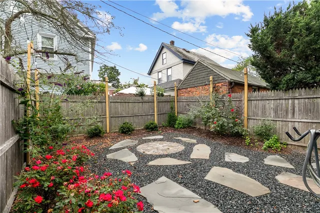 $4,500 | 31 Slocum Street, Newport, RI 02840