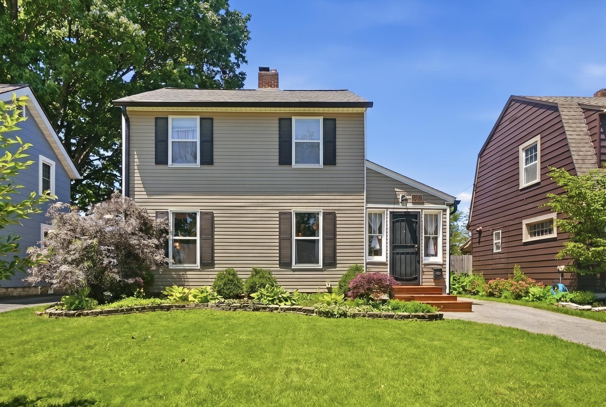 587 Wiltshire Road Columbus, OH 43204 - Photo 2 of 73