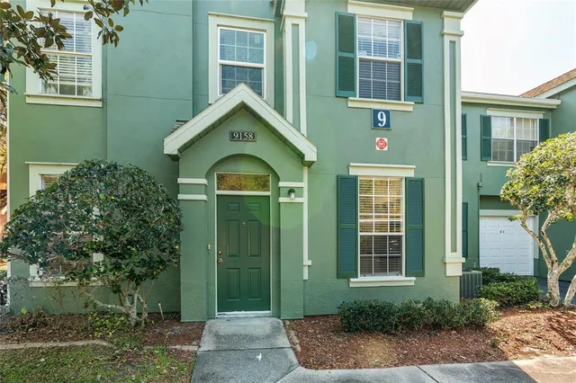 $1,800 | 9158 Lake Chase Island Way, Unit 9158, Tampa, FL 33626