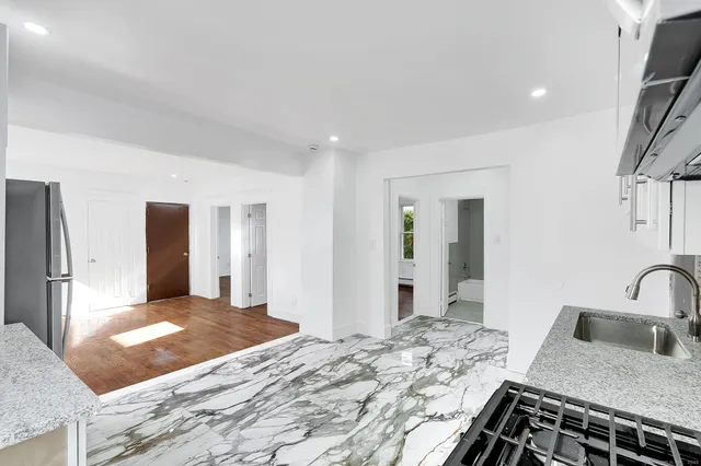 $450,000 | 20 Coe Street, Waterbury, CT 06704