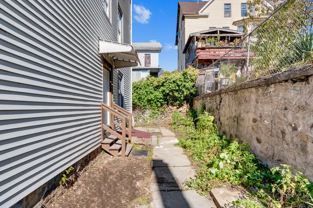 $450,000 | 20 Coe Street, Waterbury, CT 06704