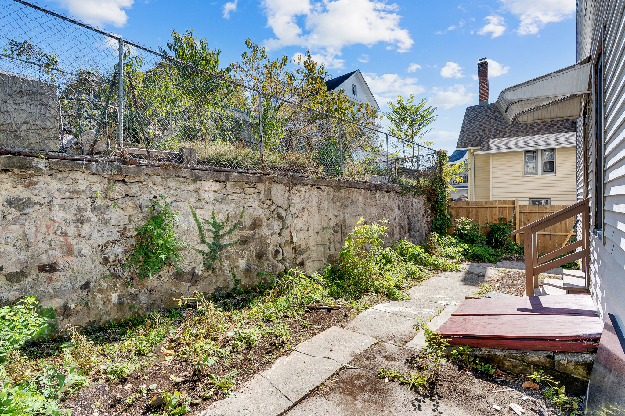 20 Coe Street Waterbury, CT 06704 - Photo 30 of 31