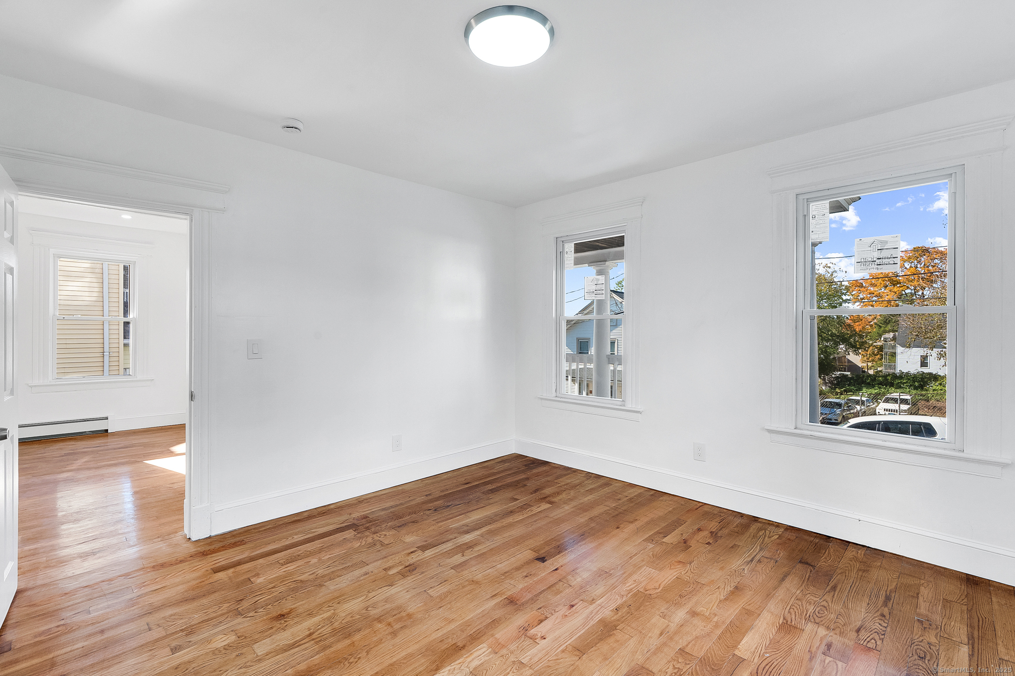 20 Coe Street Waterbury, CT 06704 - Photo 4 of 31