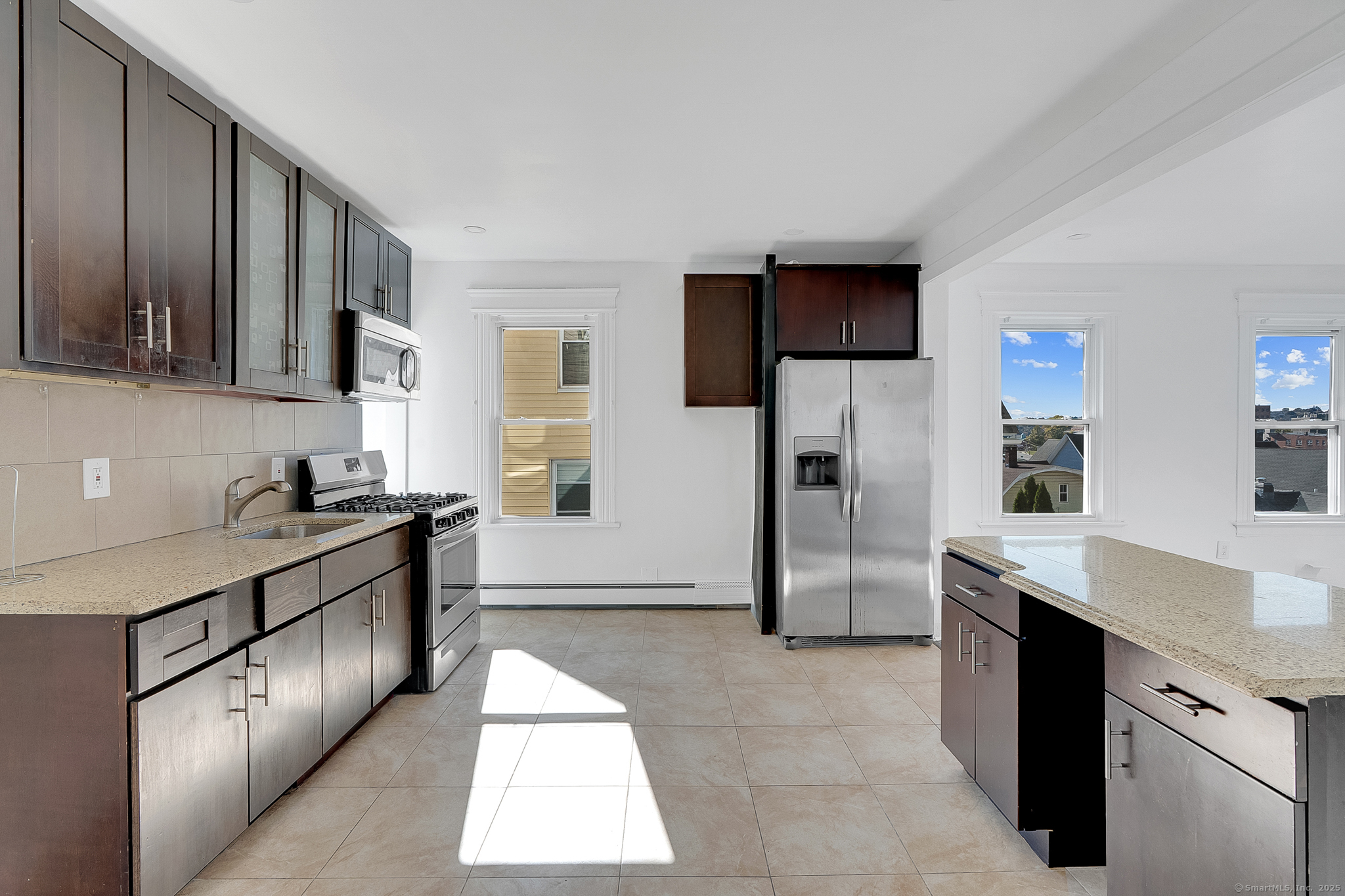 20 Coe Street Waterbury, CT 06704 - Photo 8 of 31