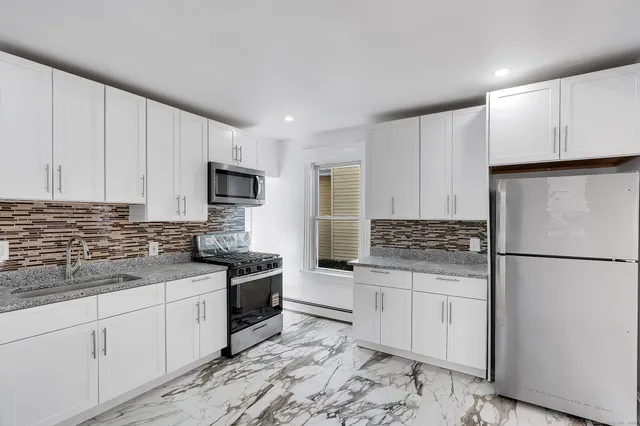 $450,000 | 20 Coe Street, Waterbury, CT 06704