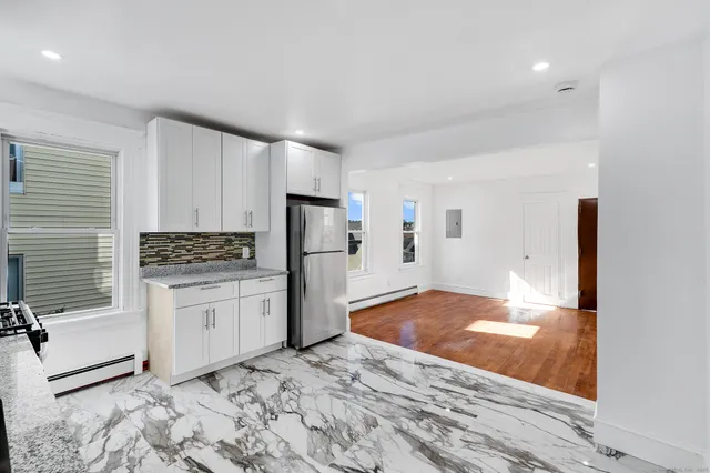 $450,000 | 20 Coe Street, Waterbury, CT 06704