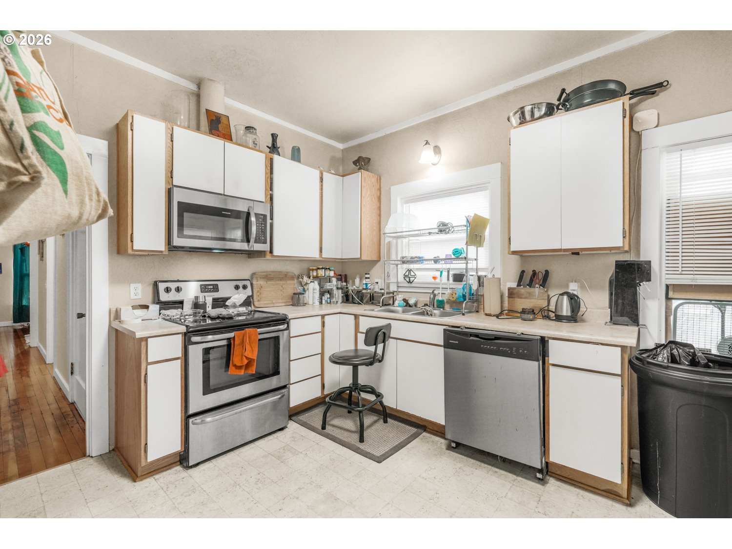 1212 Morrow Road Medford, OR 97504 - Photo 11 of 20