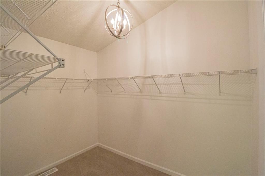 5 Hemingway Street Pittsburgh, PA 15213 - Photo 16 of 25 Master walk-in closet