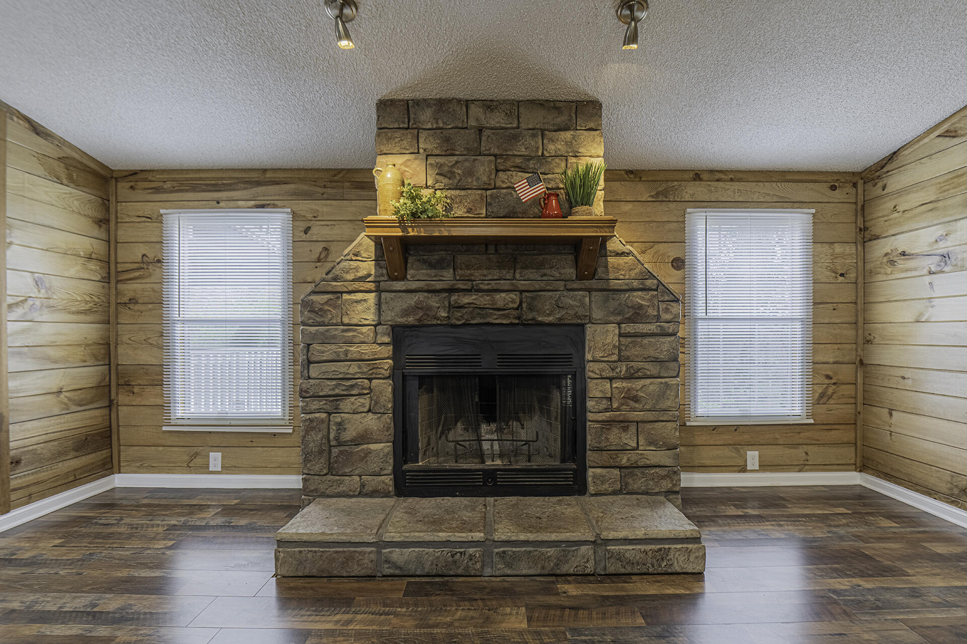 11451 Back Valley Road Soddy-Daisy, TN 37379 - Photo 6 of 32 KHP06