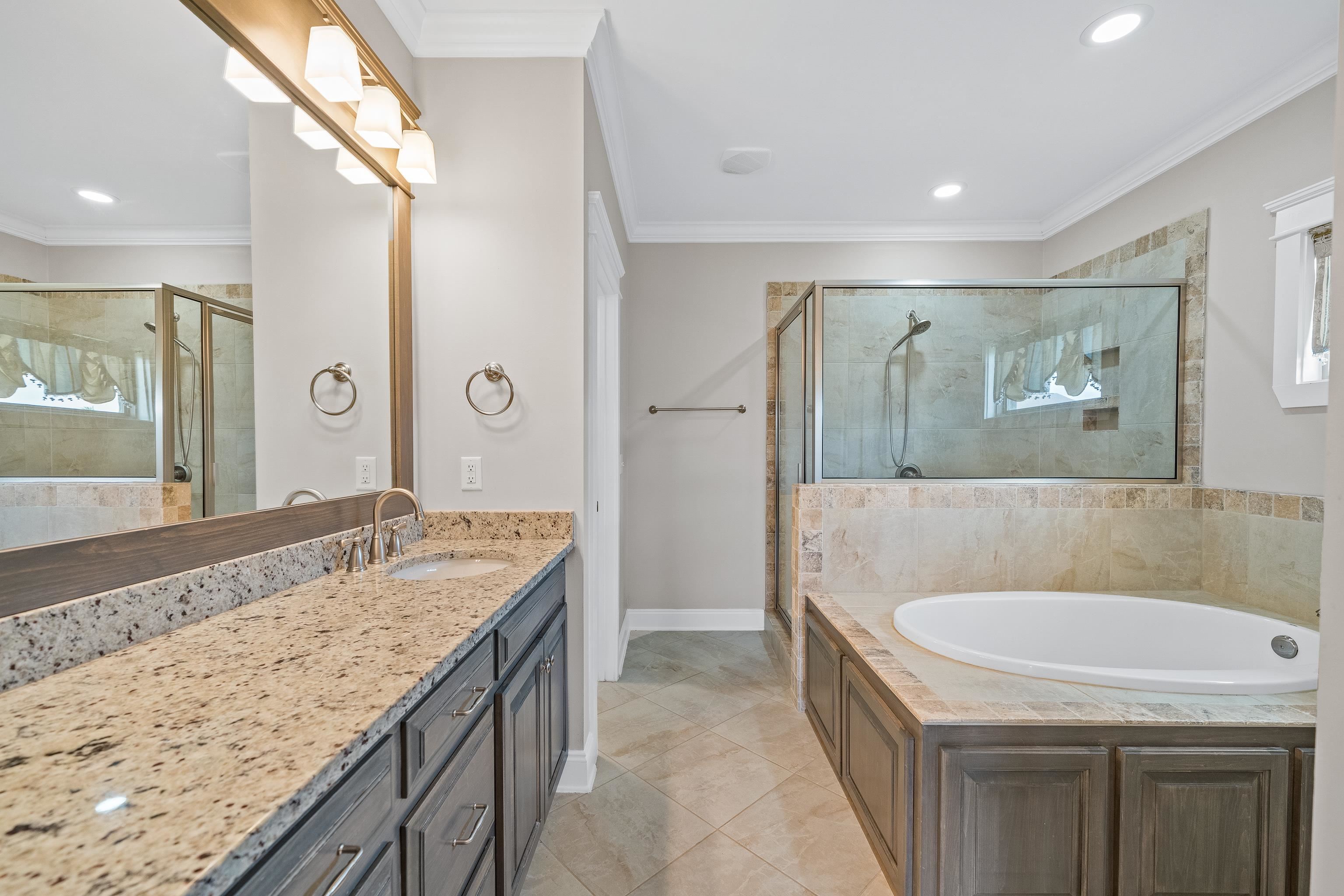 10795 Leesburg Pike Daphne, AL 36526 - Photo 36 of 53 Primary Bathroom