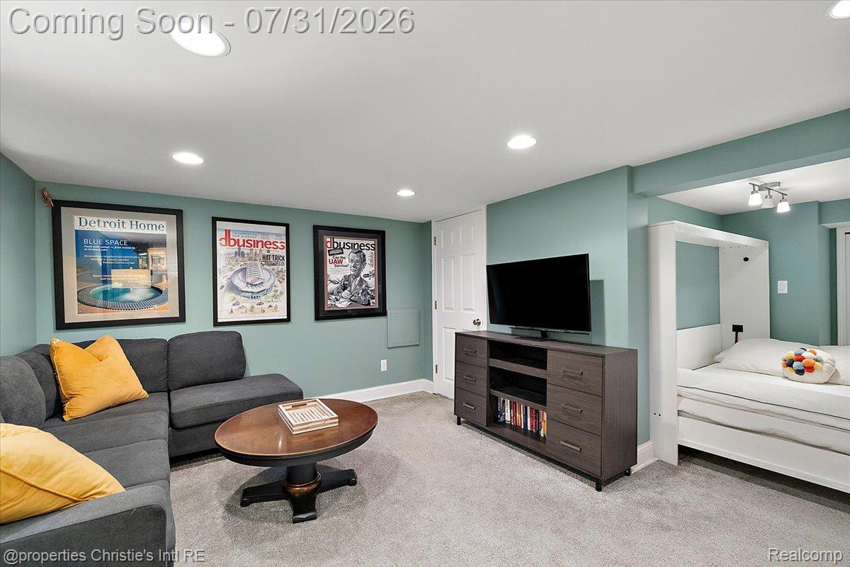 23 Amherst Road Pleasant Ridge, MI 48069 - Photo 50 of 76 114-23 Amherst -114.jpg