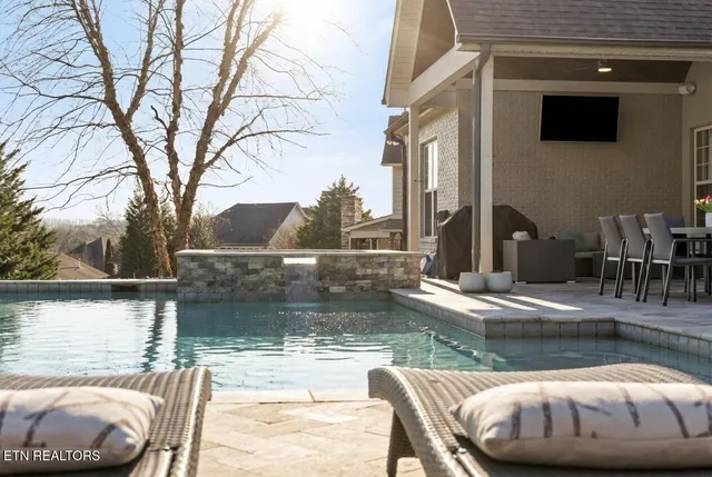 $1,299,000 | 1134 Potterstone Drive, Knoxville, TN 37922