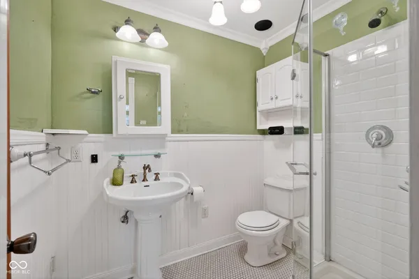 $285,000 | 168 West Broadway Street, Shelbyville, IN 46176