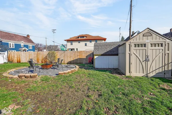 $285,000 | 168 West Broadway Street, Shelbyville, IN 46176