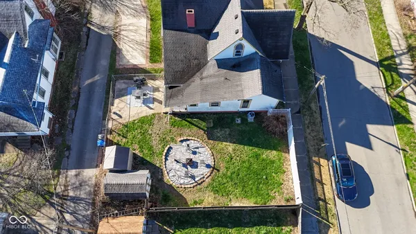 $285,000 | 168 West Broadway Street, Shelbyville, IN 46176