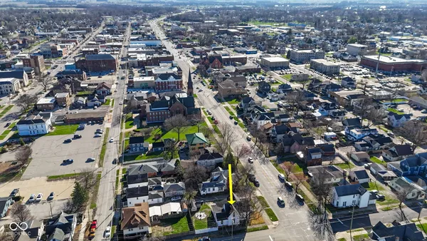 $285,000 | 168 West Broadway Street, Shelbyville, IN 46176
