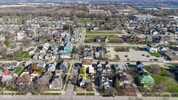 $285,000 | 168 West Broadway Street, Shelbyville, IN 46176