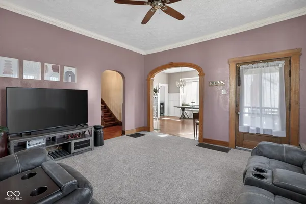 $285,000 | 168 West Broadway Street, Shelbyville, IN 46176