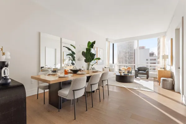 $3,195,000 | 77 Greenwich Street, Unit 38C | Financial District