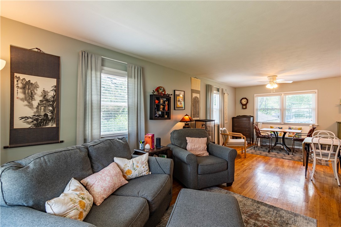 3401 North Christine Drive Decatur, IL 62526 - Photo 6 of 31 Gallery Image 6
