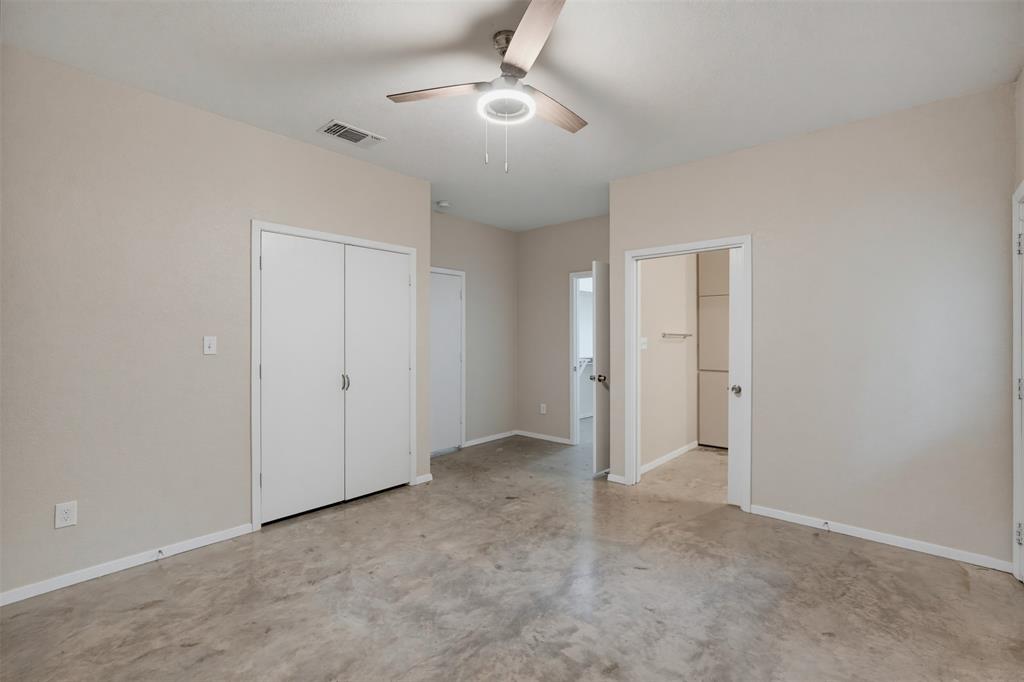 103 Del Rio Avenue, Unit B Benbrook, TX 76126 - Photo 20 of 31
