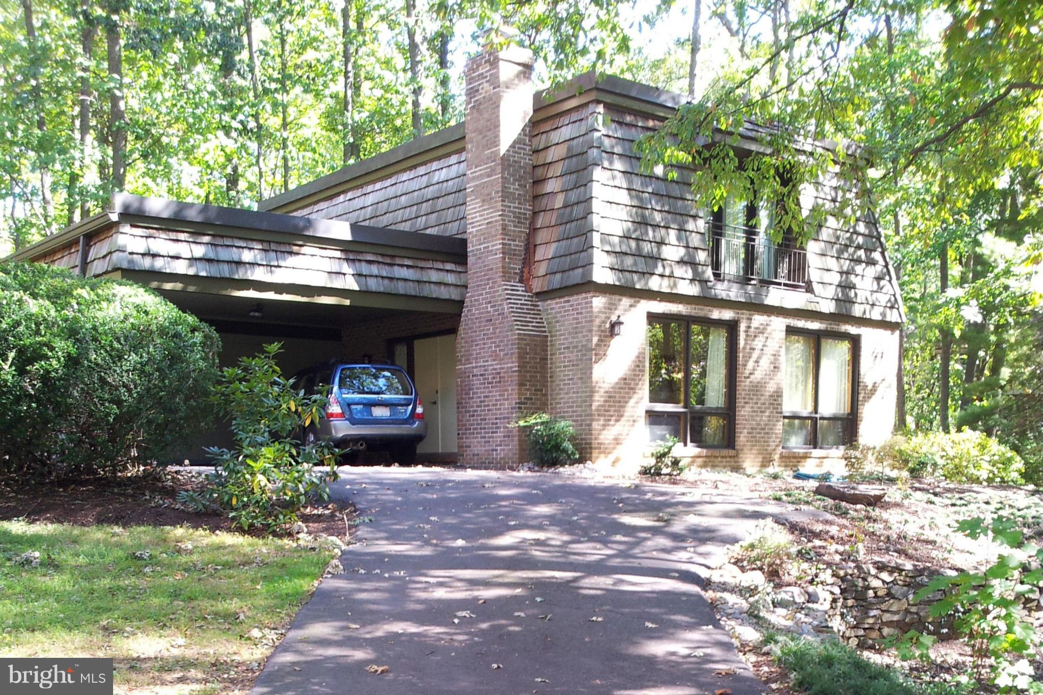 11235 South Shore Road Reston, VA 20190 - Photo 1 of 27 Exterior (Front)