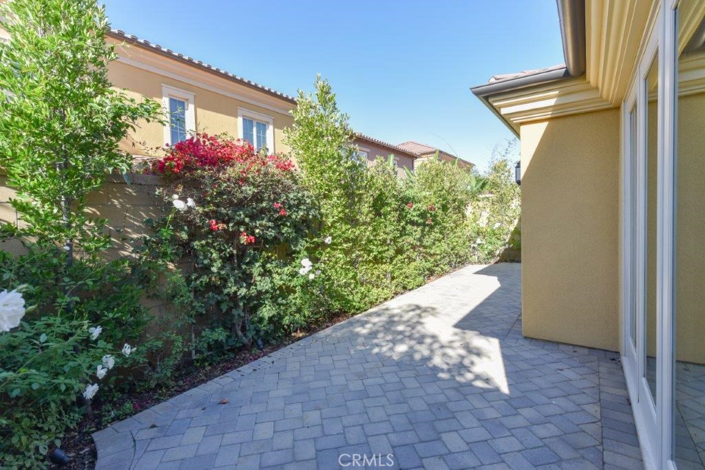 83 Cipresso Irvine, CA 92618 - Photo 11 of 24