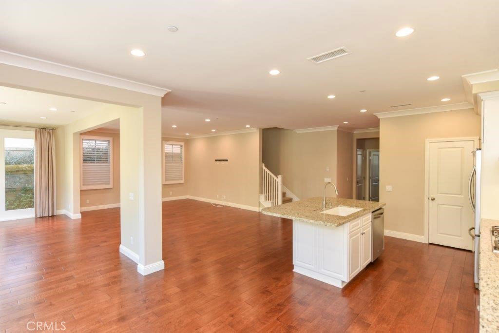83 Cipresso Irvine, CA 92618 - Photo 4 of 24
