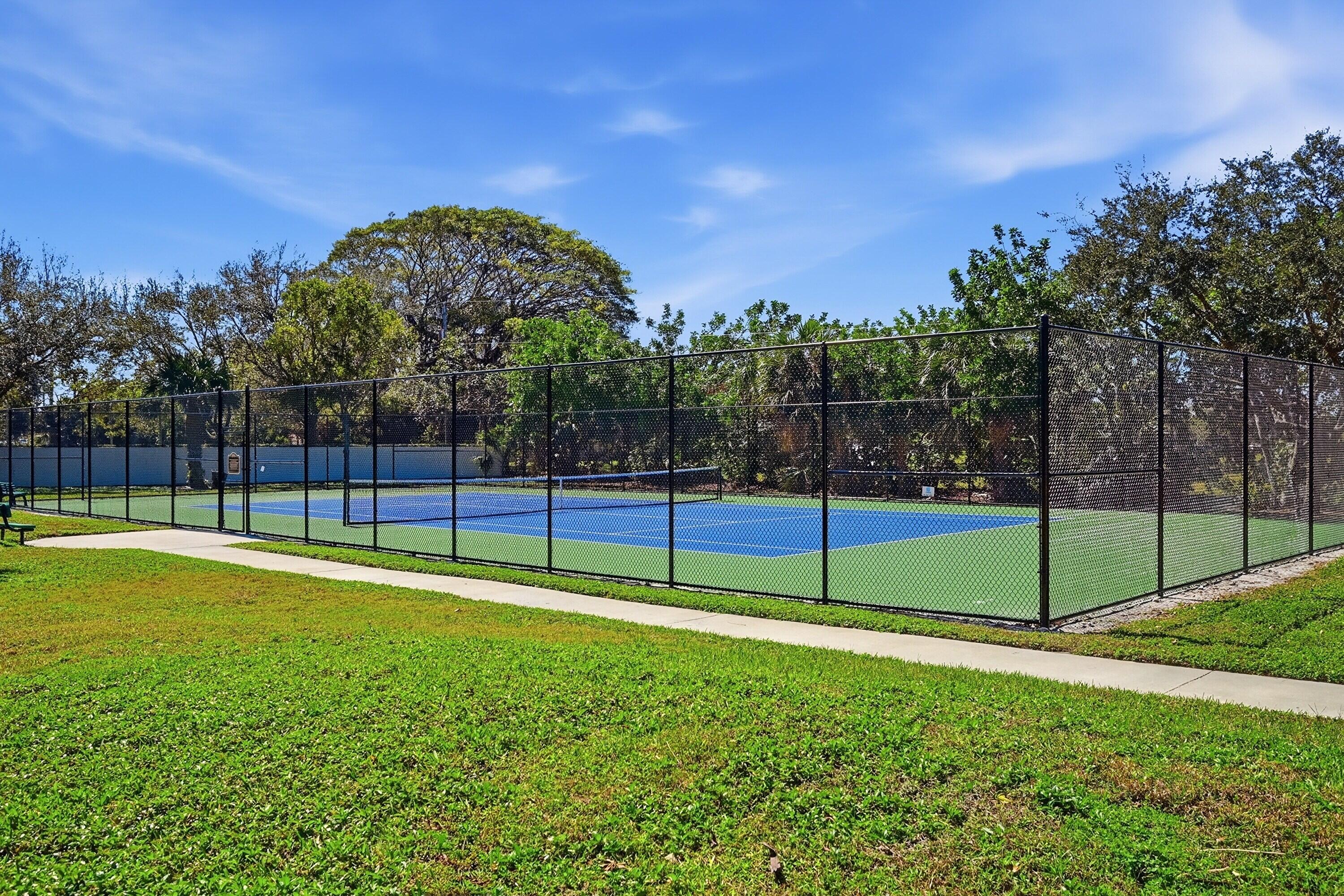 440 Ashwood Place Boca Raton, FL 33431 - Photo 30 of 32 a view of a park