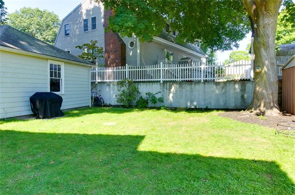 76 Davis Road, Unit 1 Belmont, MA 02478 - Photo 2 of 15 Gallery Image 2