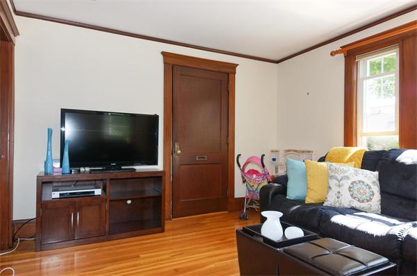 76 Davis Road, Unit 1 Belmont, MA 02478 - Photo 5 of 15 Gallery Image 5