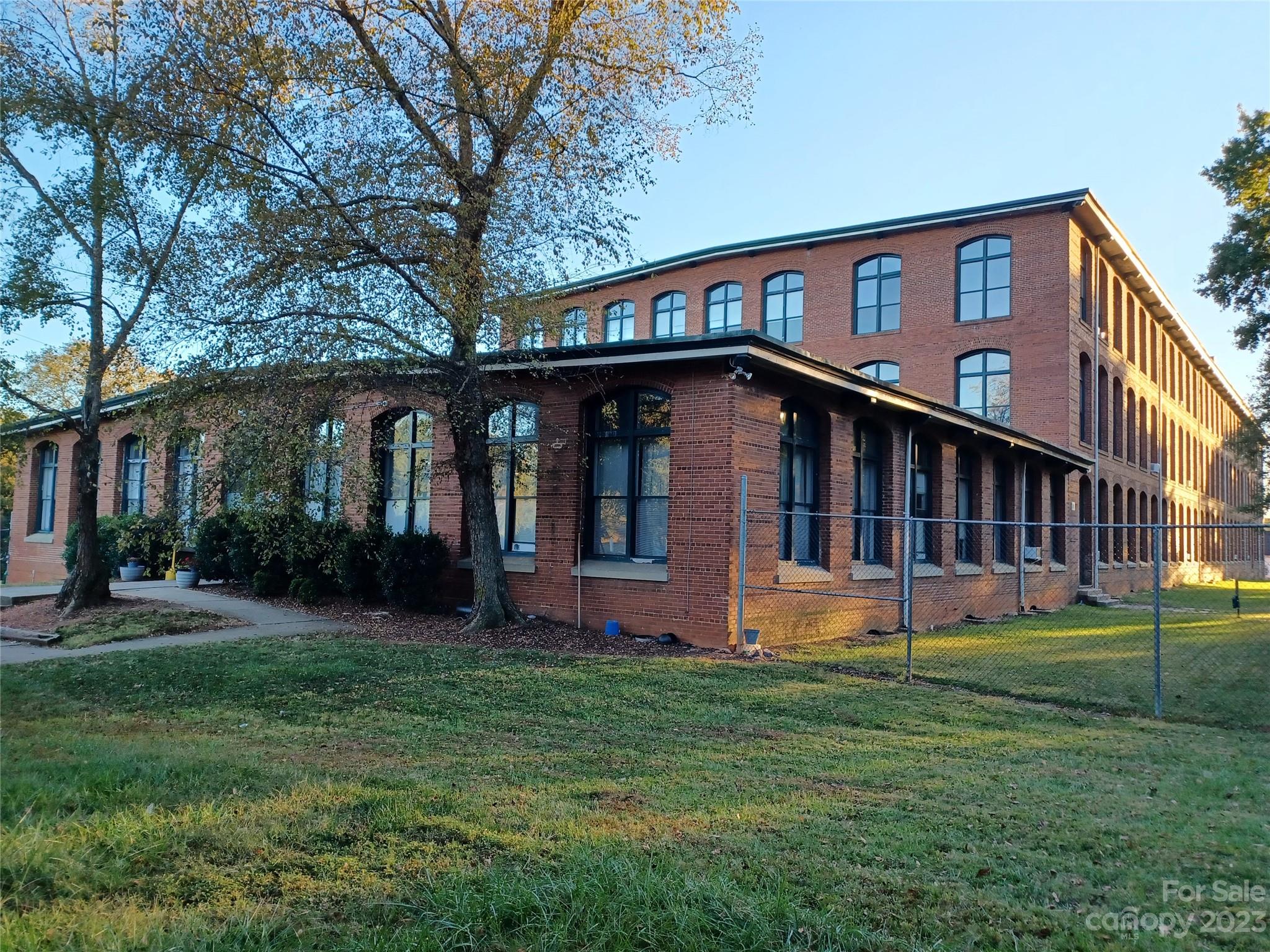 201 South Hoskins Rd Unit 107  