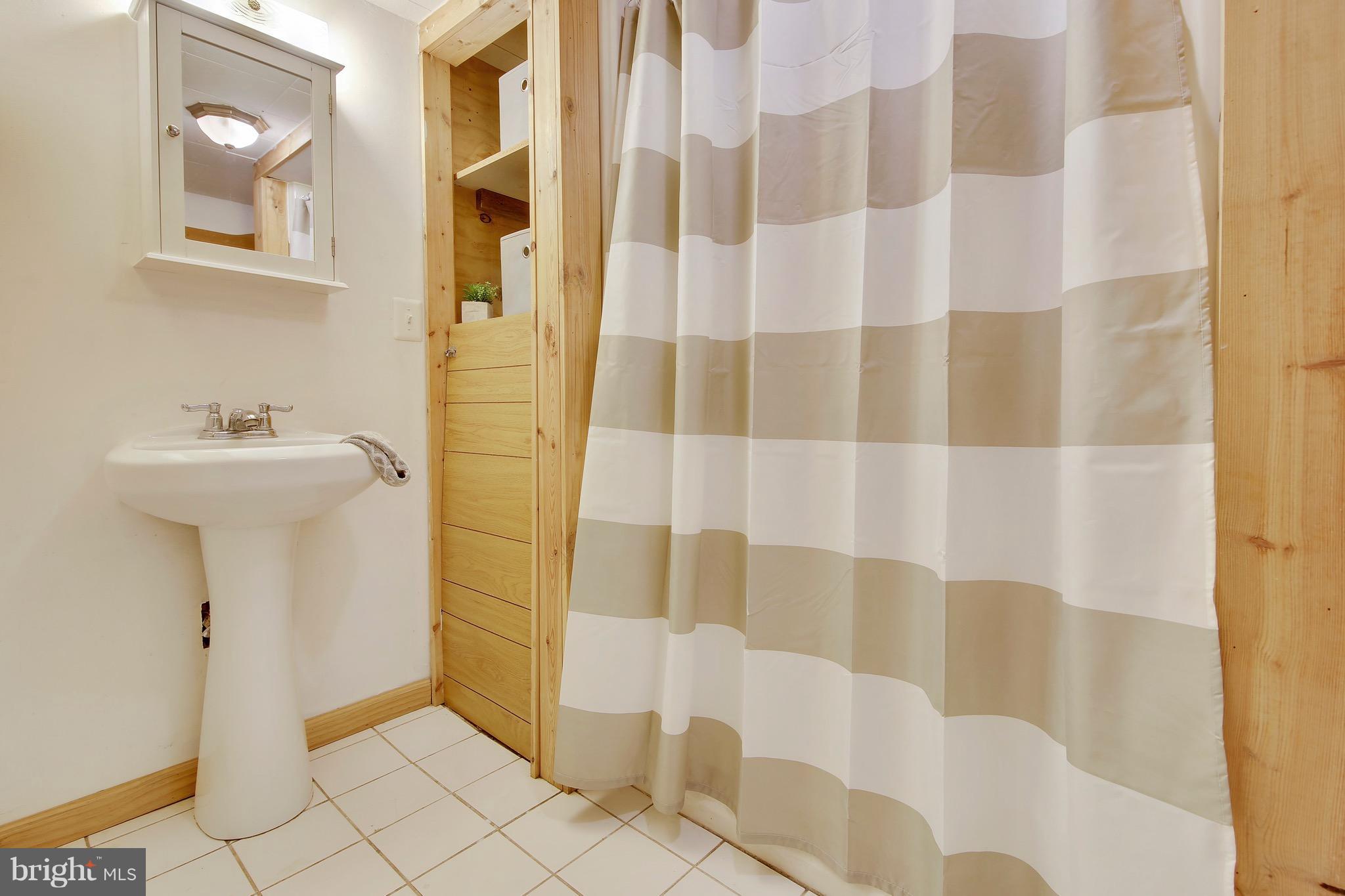 6720 Ford Road Frederick, MD 21702 - Photo 17 of 24 Full Bath on Lower Level