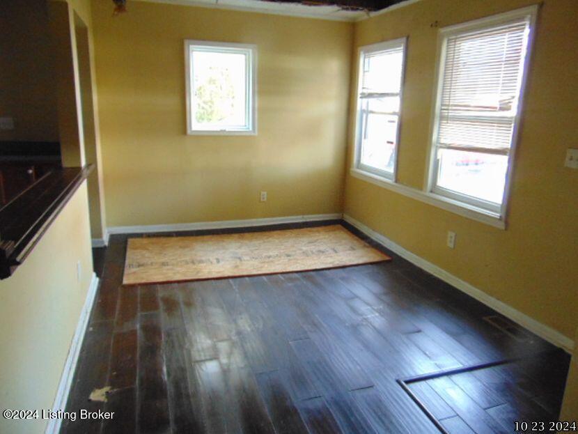 825 West Blue Lick Road Shepherdsville, KY 40165 - Photo 2 of 17 054
