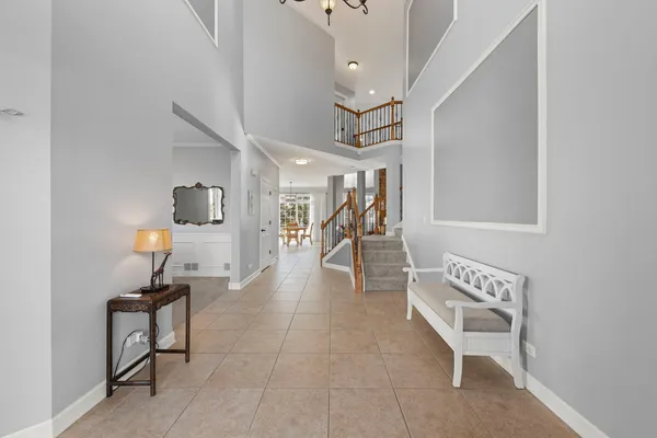 $635,000 | 621 Western Drive, North Aurora, IL 60542