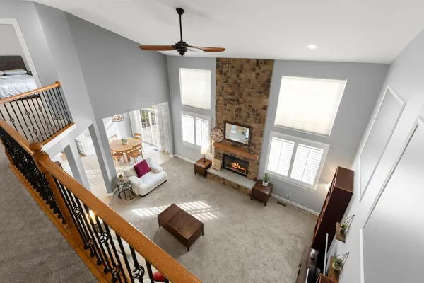 $635,000 | 621 Western Drive, North Aurora, IL 60542