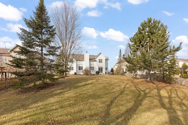 $635,000 | 621 Western Drive, North Aurora, IL 60542