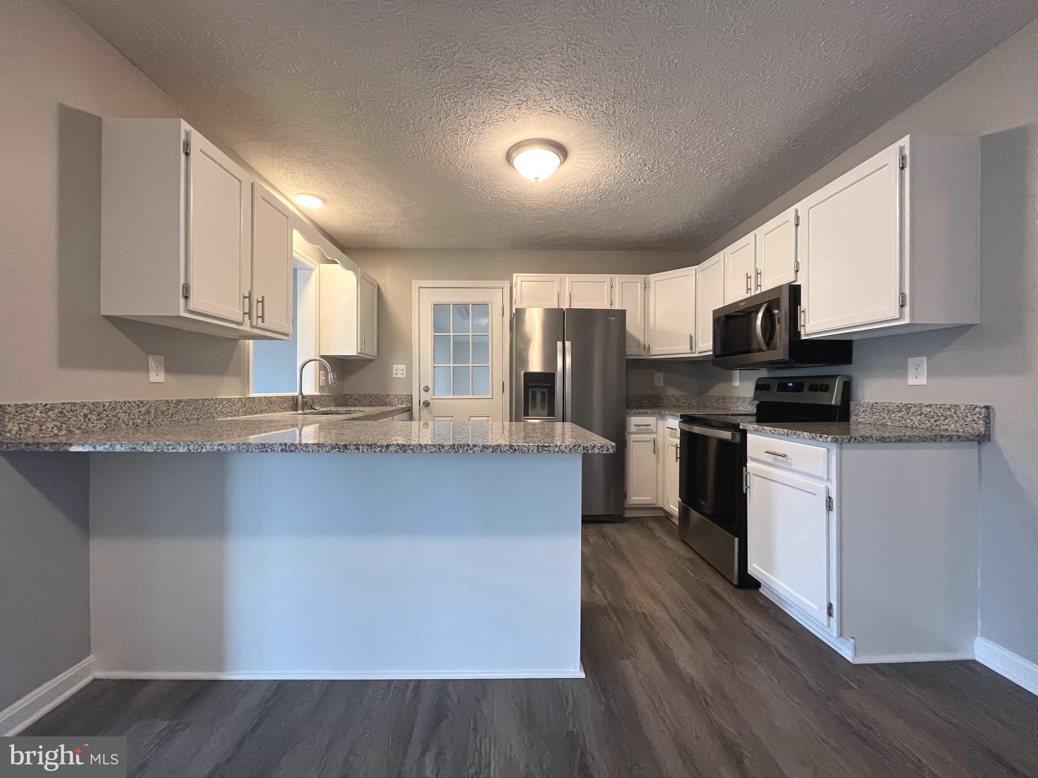 2037 Dominion Road Gerrardstown, WV 25420 - Photo 6 of 27 Kitchen