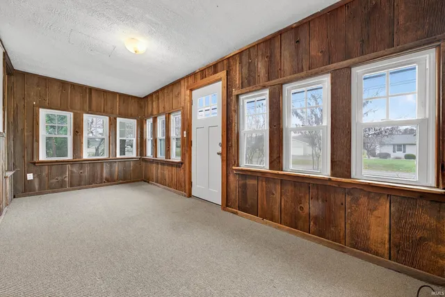 $329,900 | 807 South Franklin Street, Winamac, IN 46996