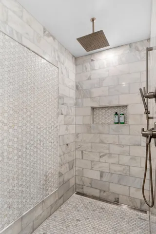 $1,350,000 | 6052 Ridgeline Trail, McDonald, TN 37353