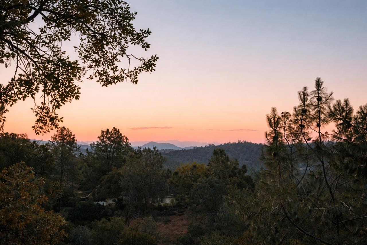 4 Powder Horn Way Coarsegold, CA 93614 - Photo 1 of 23