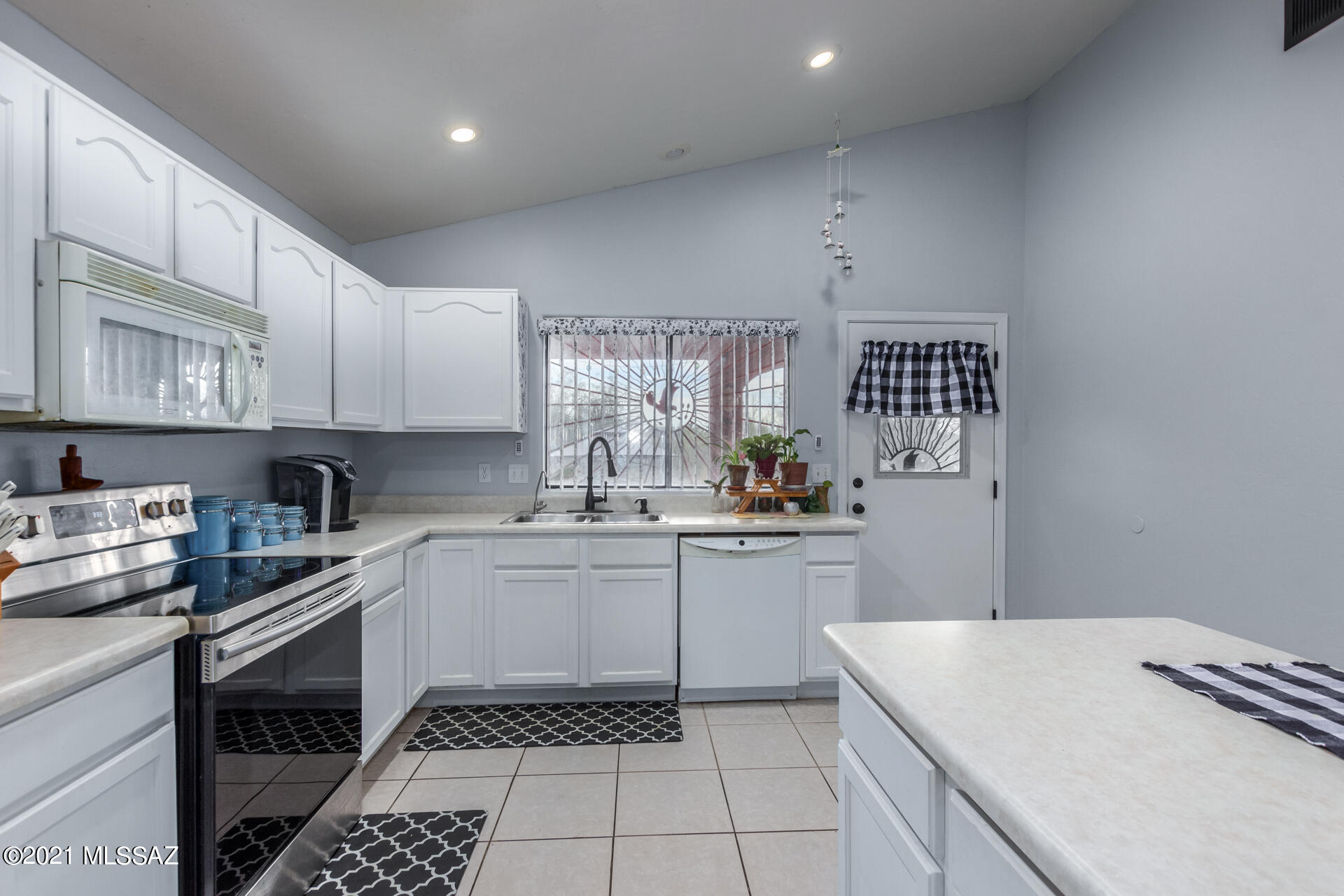 5491 West Irvington Road Tucson, AZ 85757 - Photo 11 of 23 Gallery Image 11