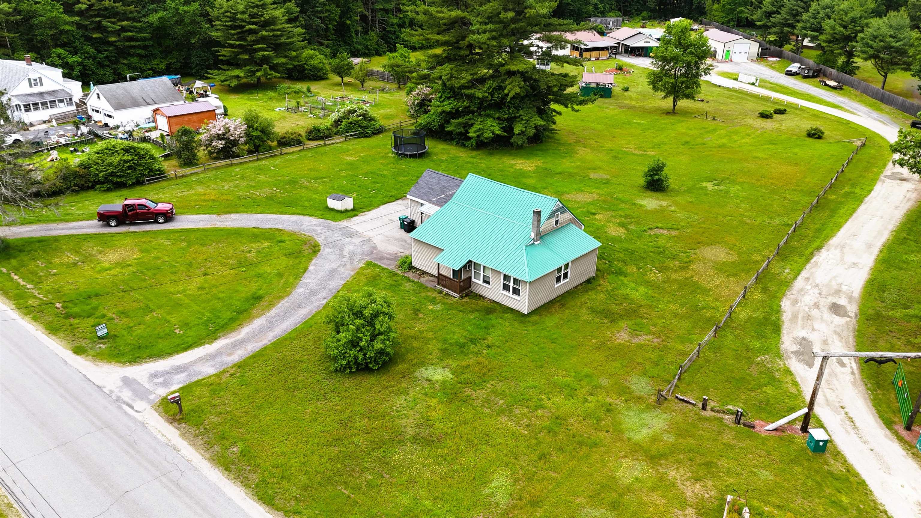 625 Plain Road Hinsdale, NH 03451 - Photo 4 of 29 Gallery Image 4