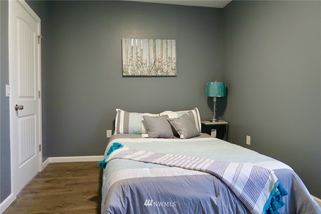 3605 Talbot Road South Renton, WA 98055 - Photo 12 of 24