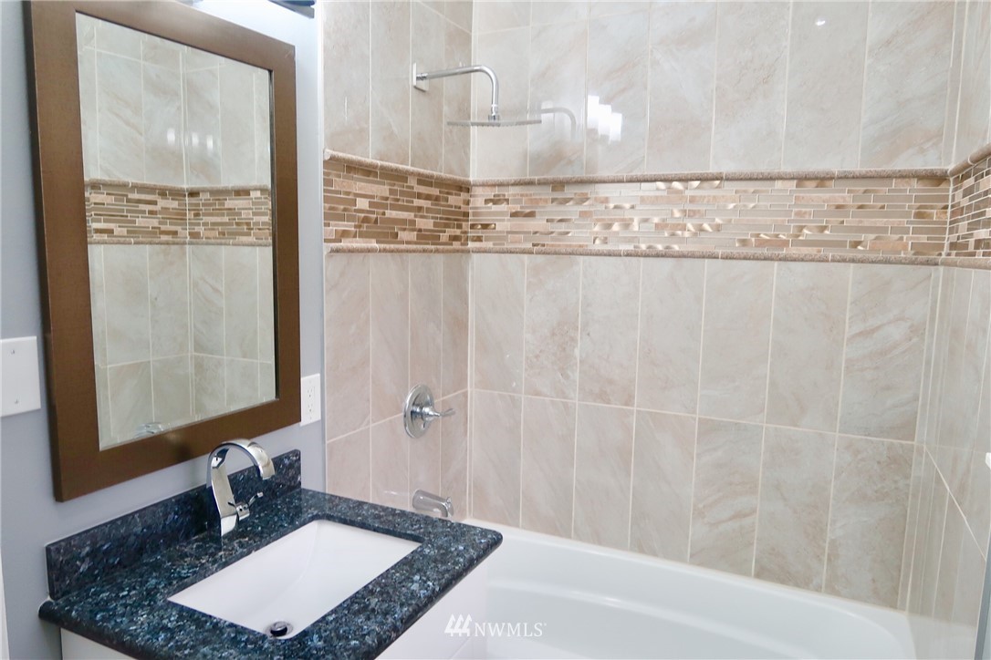3605 Talbot Road South Renton, WA 98055 - Photo 14 of 24