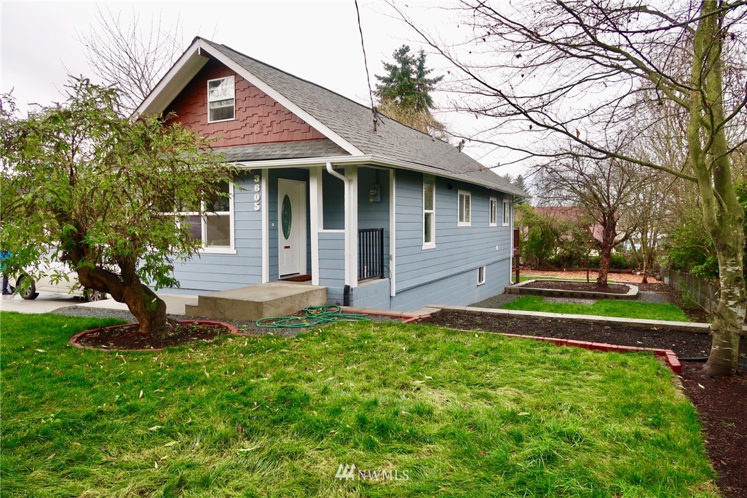 3605 Talbot Road South Renton, WA 98055 - Photo 3 of 24